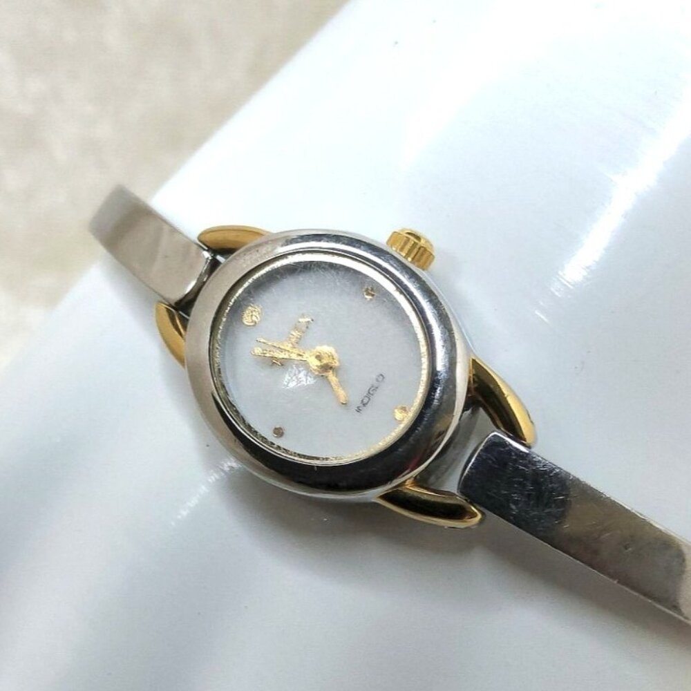 Vintage Womens Timex Indiglo Silver Tone Gold Tone Slim Band P8 Watch